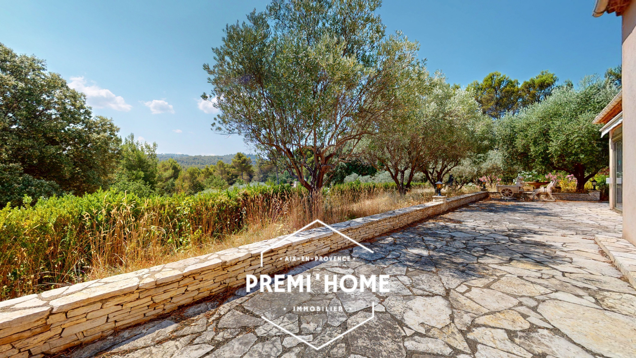 MAISON A RENOVER A VENDRE PEYROLLES EN PROVENCE
